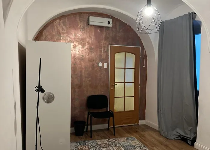 O9a Private In Center Gazde/Camere de închiriat